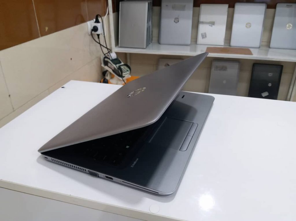 HP Elitebook 745 G2 Cpu: AMD A10 Pro Ram: 8 GB DDR3 Hard: 500 GB HDD Graphic: 1 GB AMD 14.1 inch HD Slim Grade: A++ قیمت: ۷،۰۰۰،۰۰۰تومان