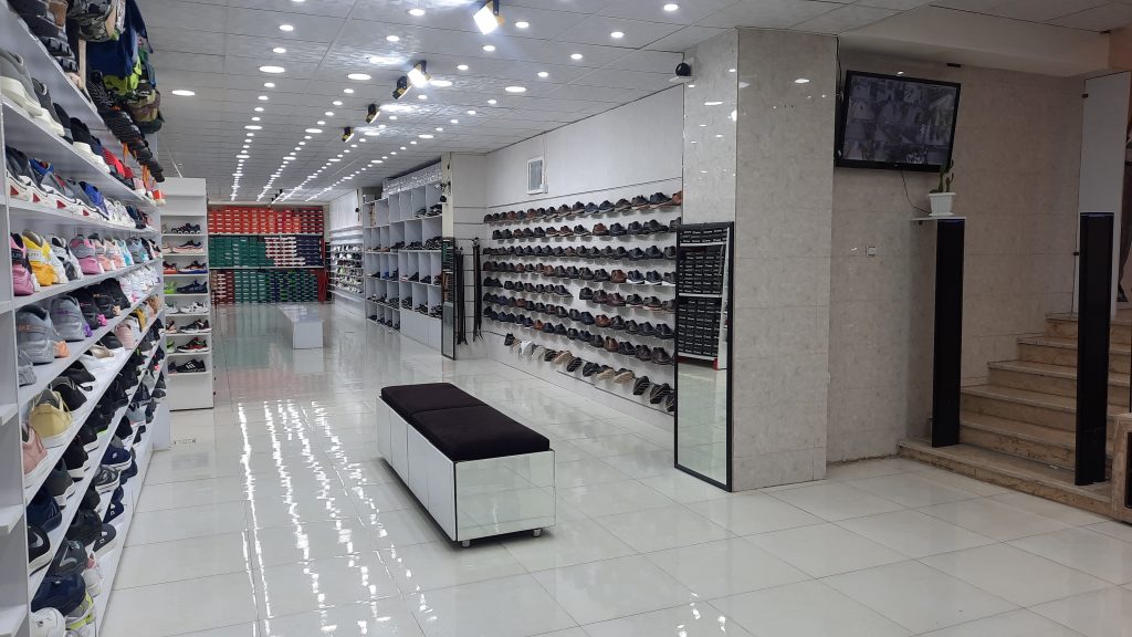 انواع کتانی، کفش پیاده روی، مجلسی، بوت و …