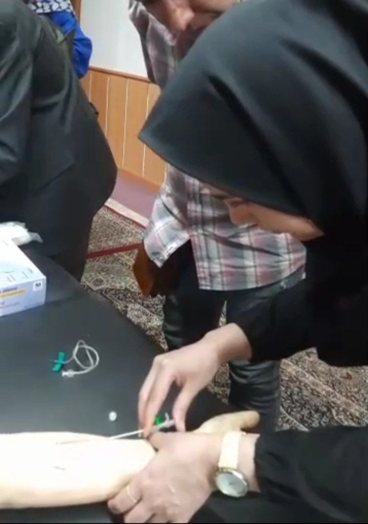 آموزش تخصصی حجامت وطب سوزنی وتزریقات