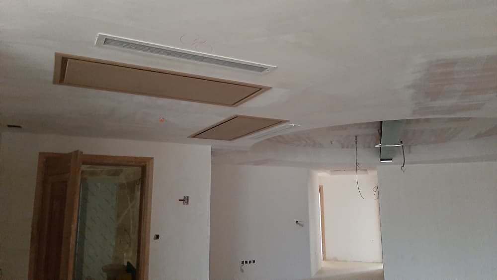 مجموعه تهویه مطبوع ربیعی ( اف.آر) تولید کننده ی انواع دریچه های سیستم تهویه